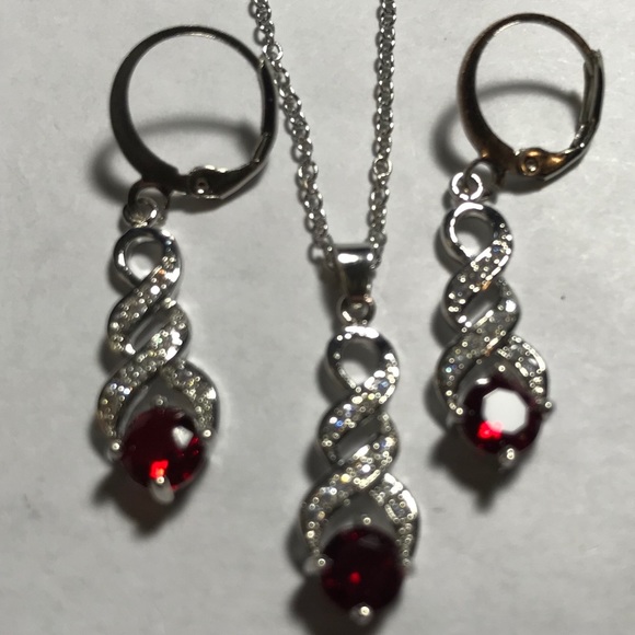 Red and Silver Matching Necklace and Earrings Set - Picture 1 of 1